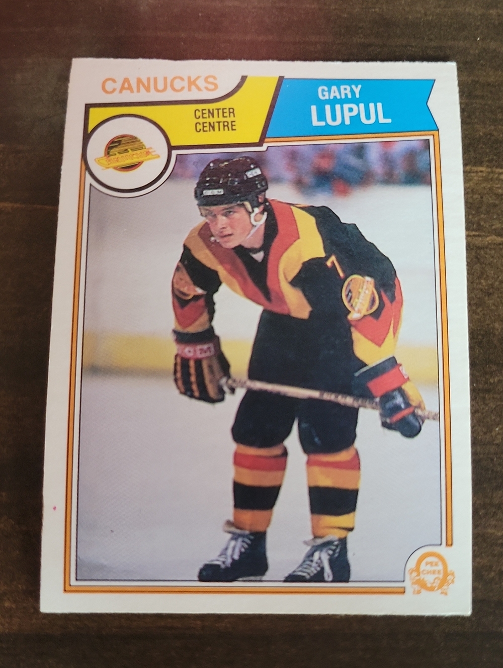 1983/84 OPC Gary Lupul Vancouver Canucks Hockey Card - Black & Yellow